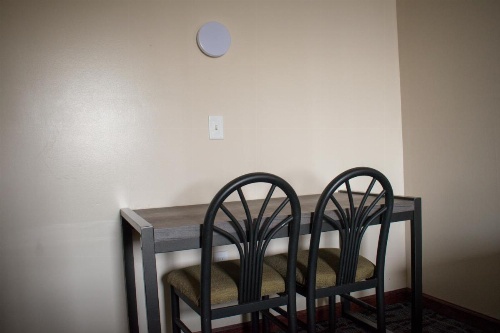 Inn Of Lenoir Motor Lodge image 7